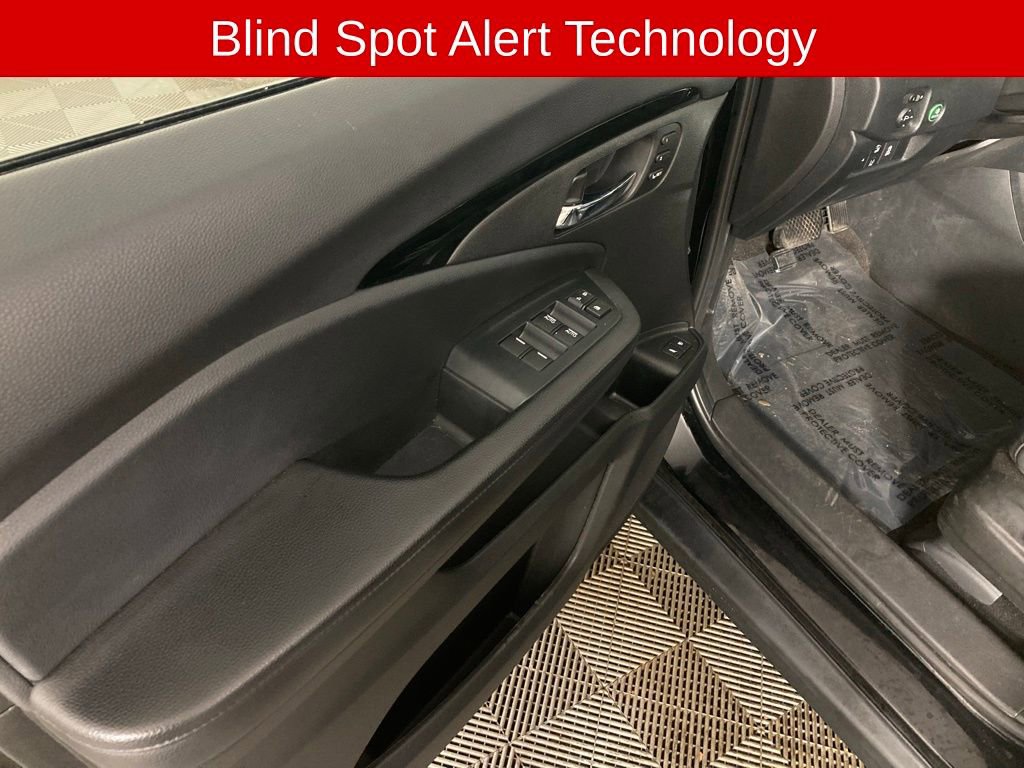 Used 2022 Honda Pilot Touring image 12