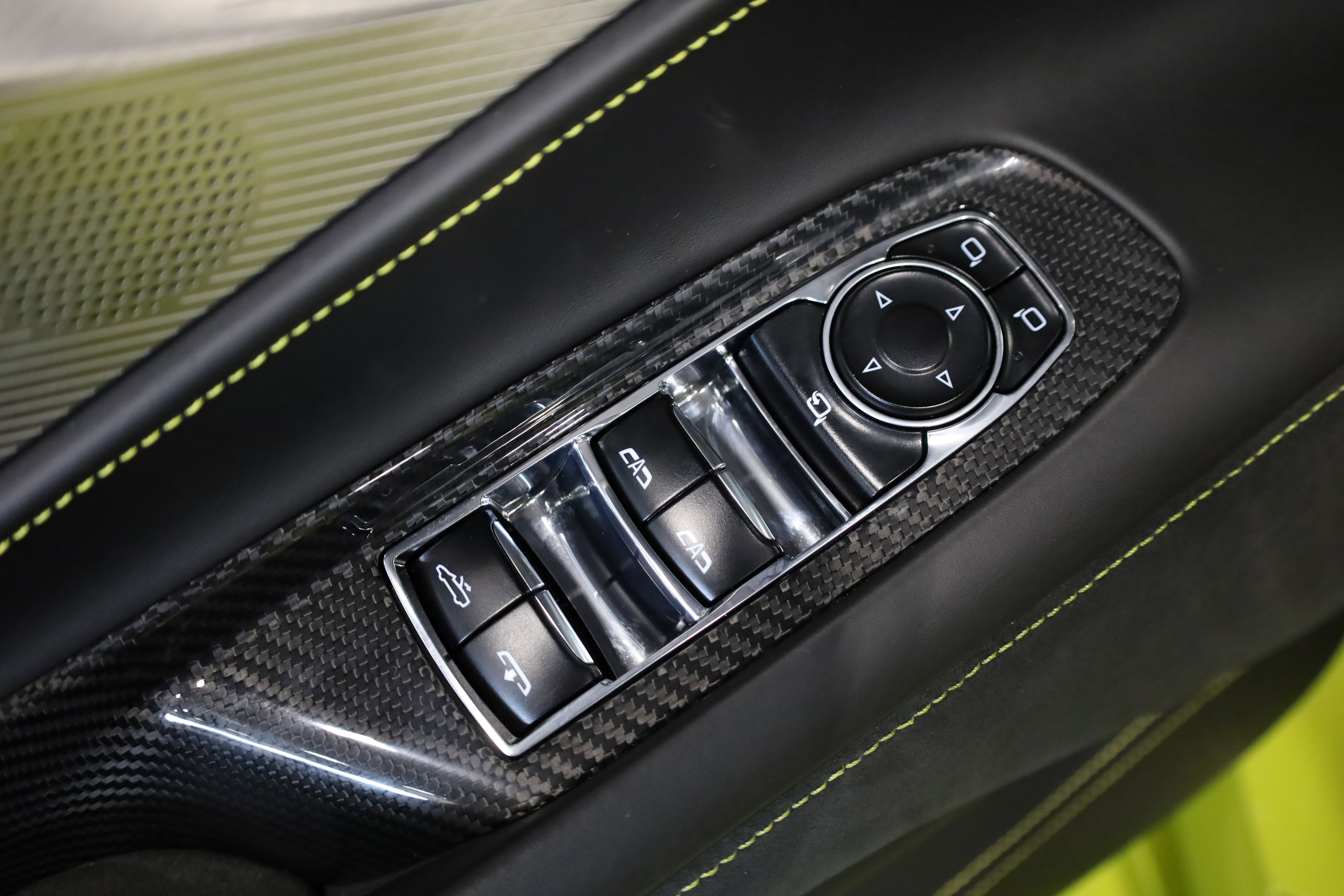 Used 2022 Chevrolet Corvette Stingray Premium Conv w/ Z51 Performance Package image 18