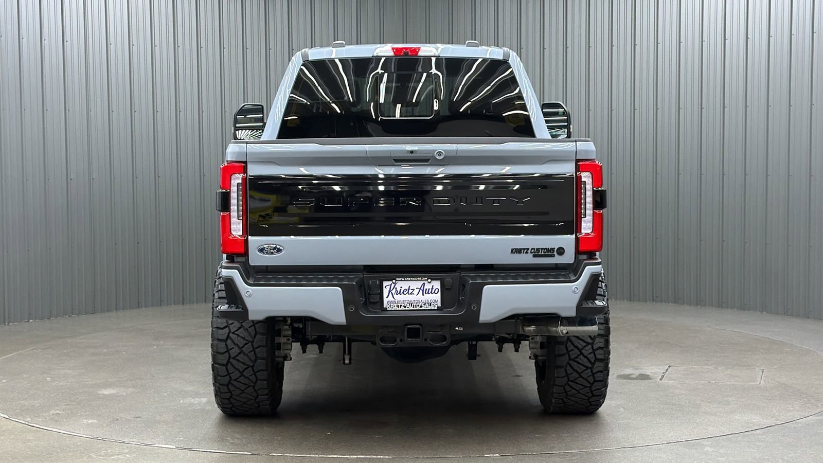 Used 2025 Ford F250 Platinum image 4