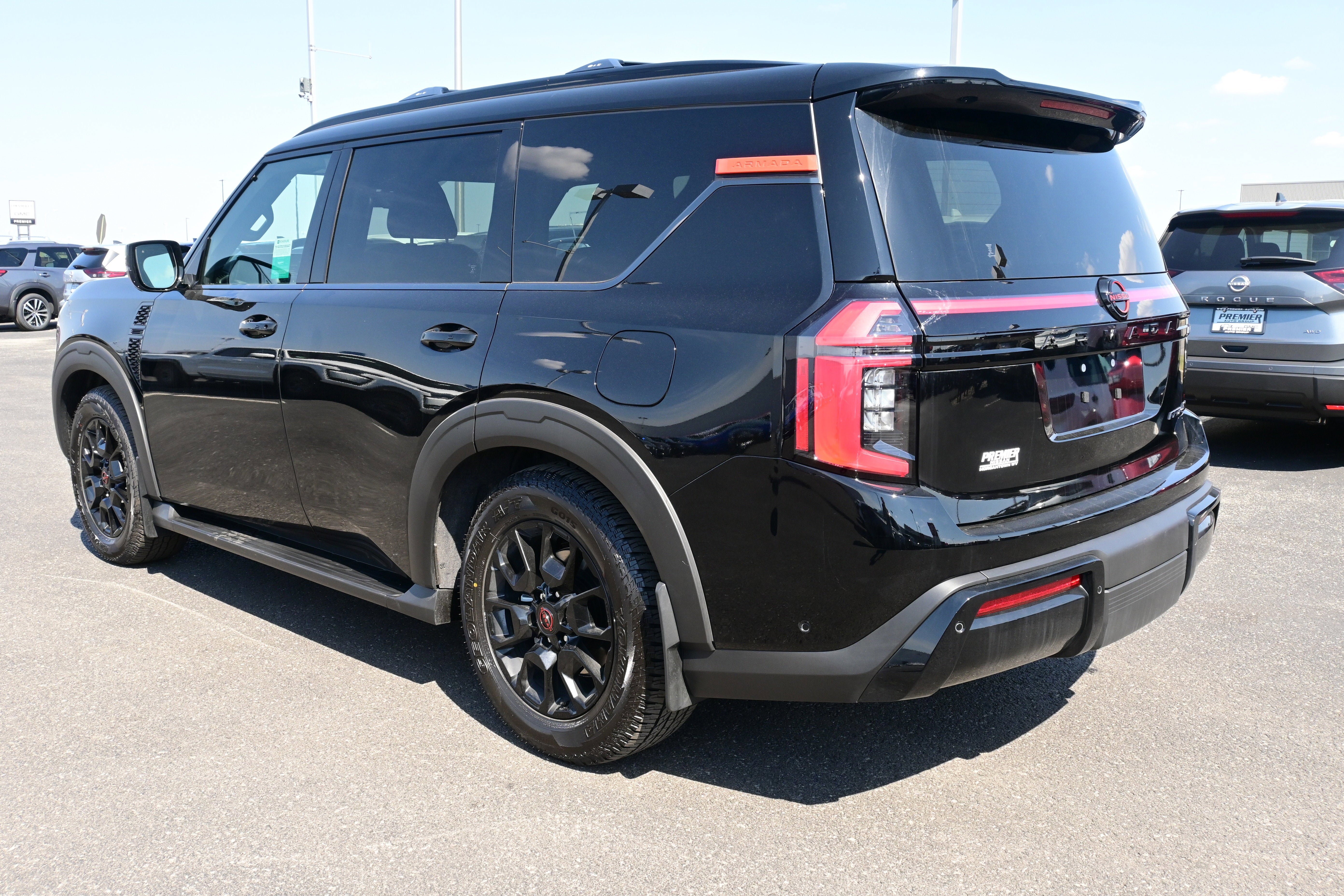 New 2025 Nissan Armada PRO-4X AWD/4WD image 6