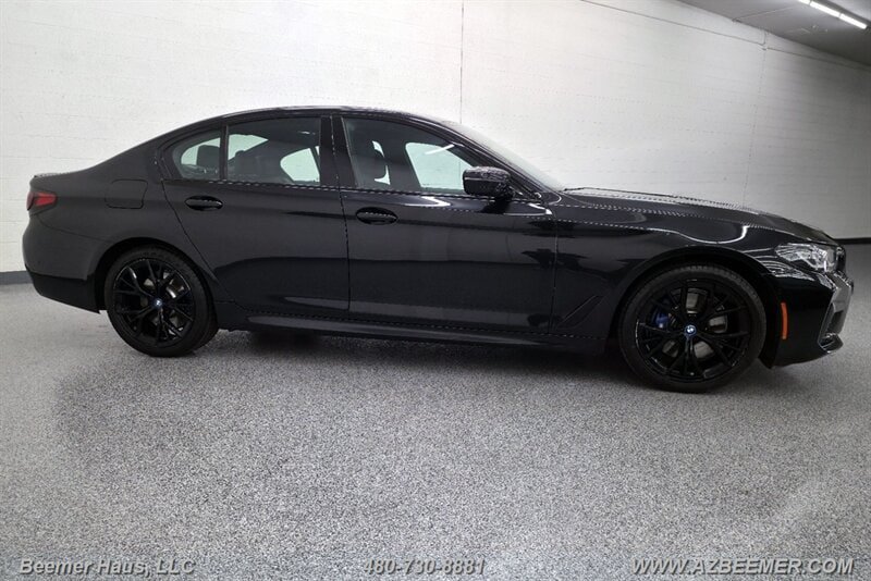 Used 2023 BMW 530e w/ M Sport Package RWD image 10