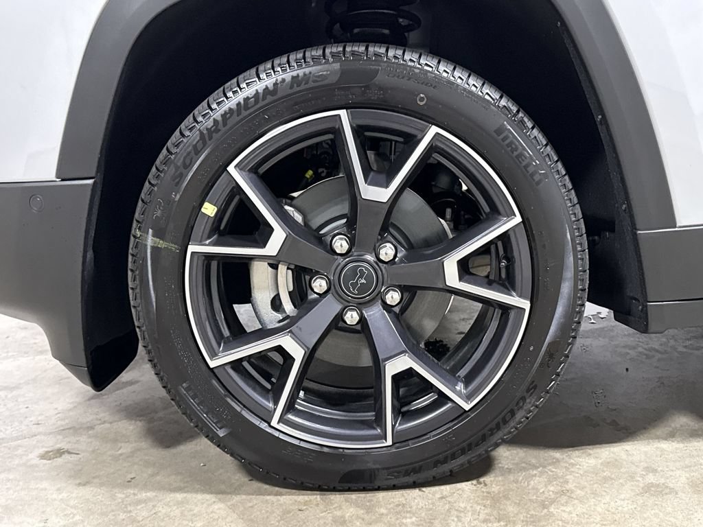 New 2026 Jeep Cherokee Overland AWD/4WD image 28