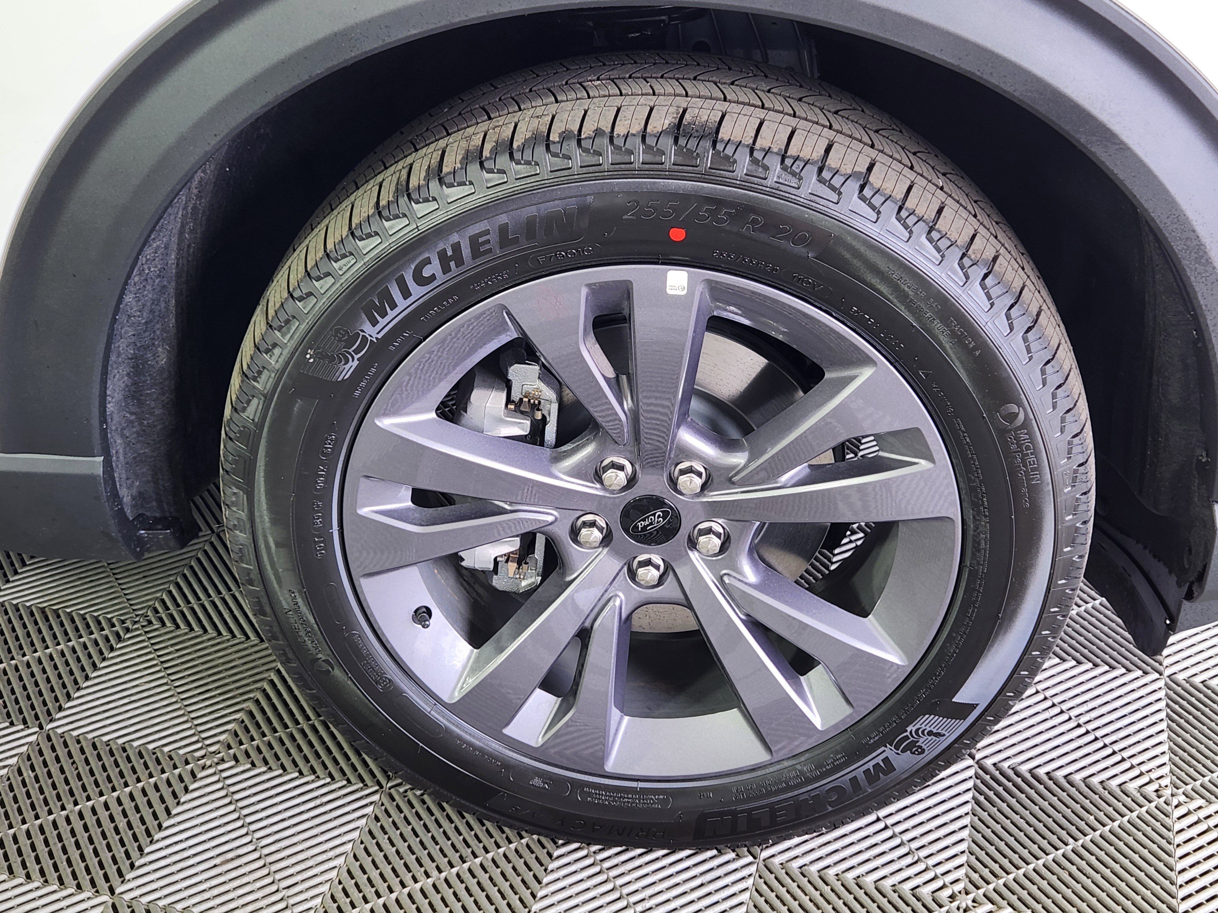 New 2026 Ford Explorer Active w/ Active Comfort Package image 9