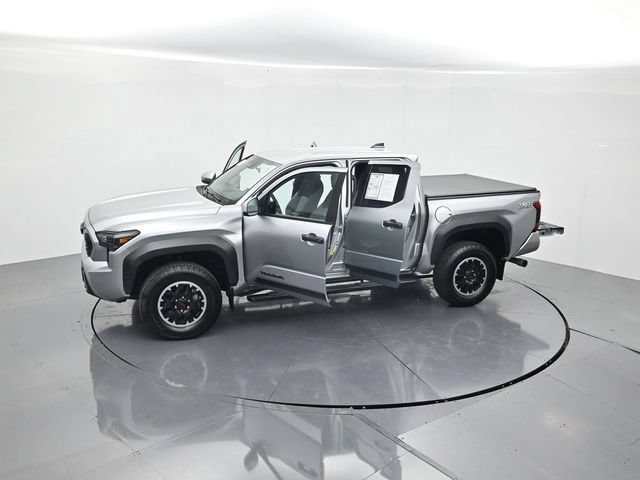 Used 2024 Toyota Tacoma TRD Off-Road AWD/4WD image 46