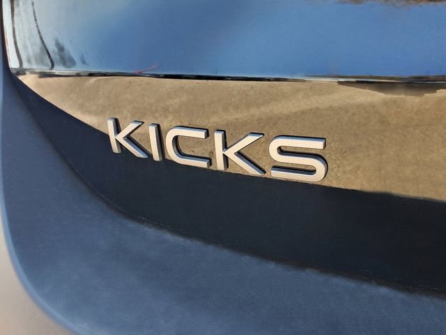 New 2025 Nissan Kicks SR w/ Illumination Package image 9