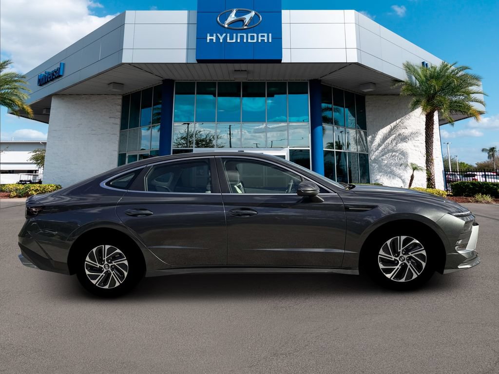 New 2026 Hyundai Sonata Blue FWD image 10
