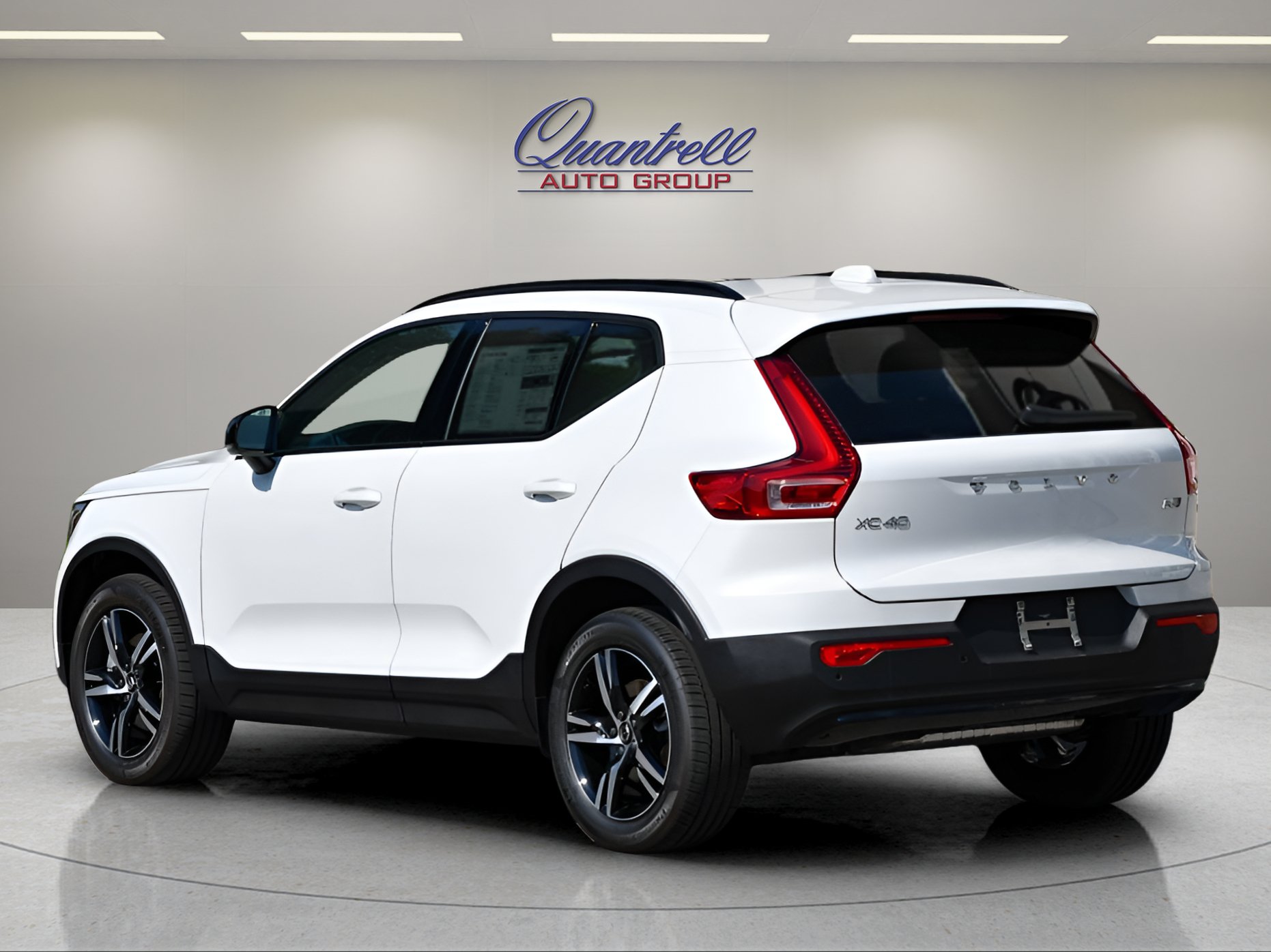 Used 2026 Volvo XC40 B5 Core w/ Protection Package Premier AWD/4WD image 6