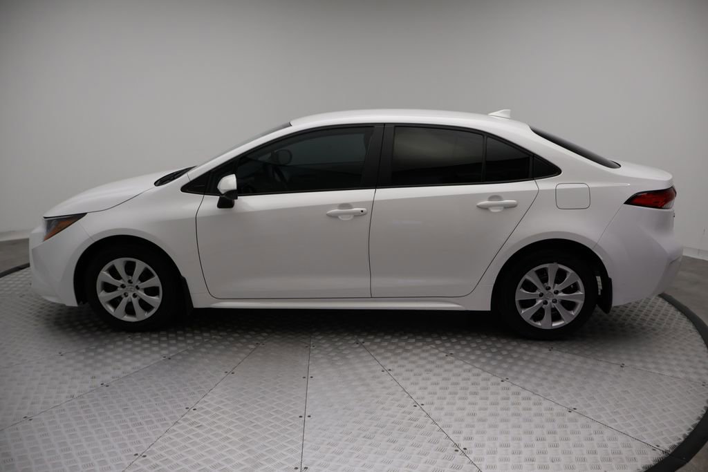 Certified 2025 Toyota Corolla LE image 12