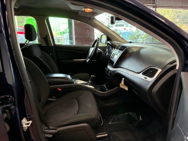 Used 2019 Dodge Journey SE w/ Connectivity Group FWD image 25