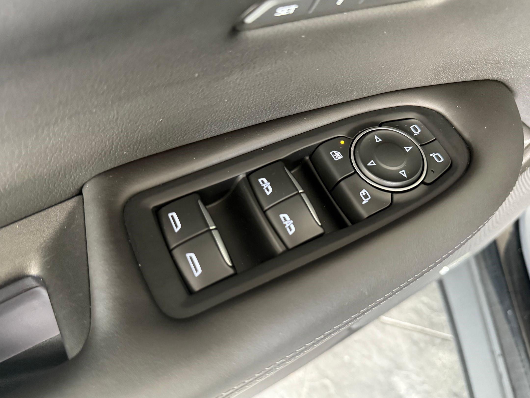 Used 2022 Cadillac XT5 Premium Luxury w/ Platinum Package image 12