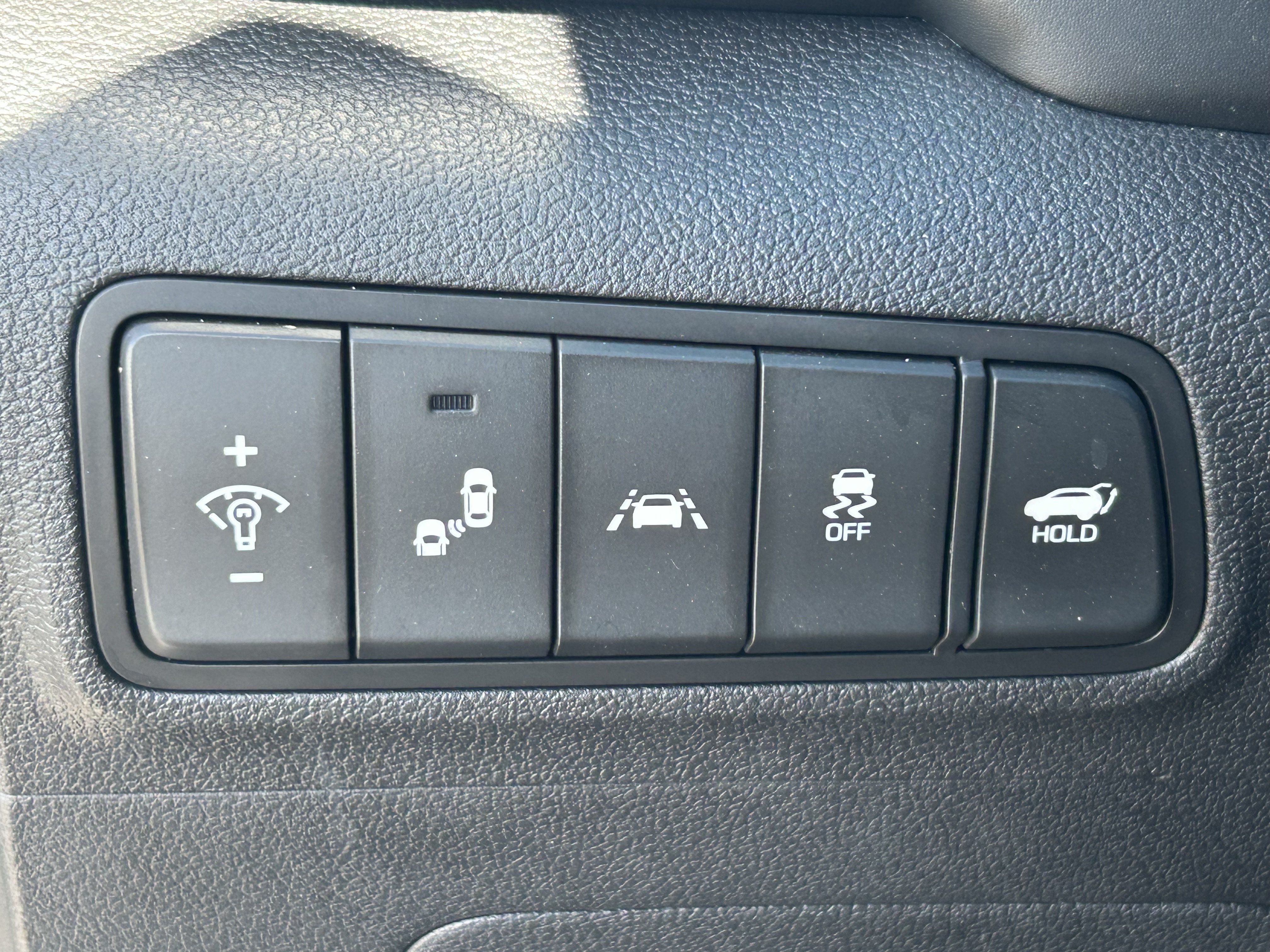 Used 2019 Hyundai Tucson Ultimate w/ Cargo Package FWD image 32