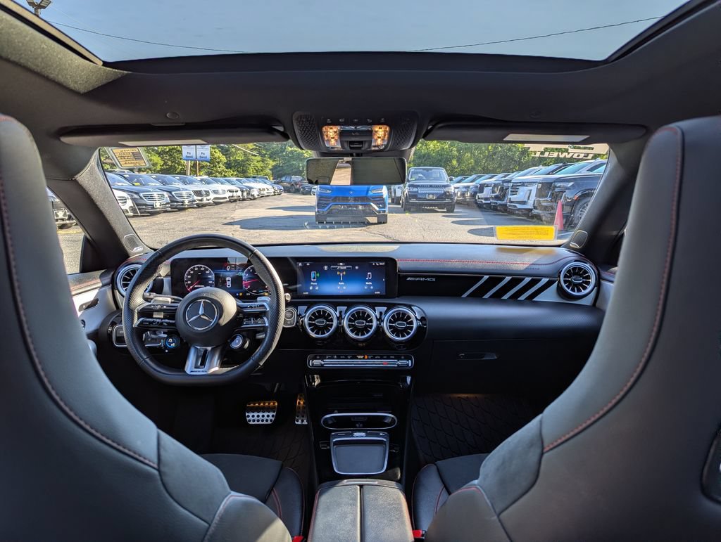 Used 2024 Mercedes-Benz CLA 35 AMG 4MATIC image 40