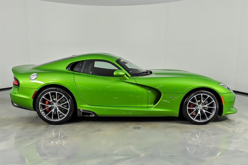 Used 2014 SRT Viper GTS RWD image 11