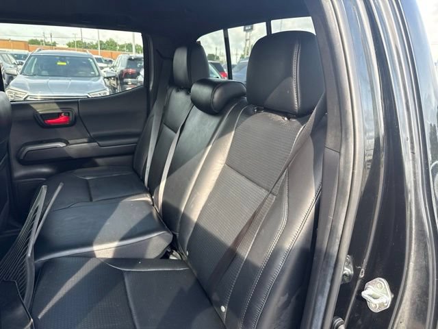 Used 2023 Toyota Tacoma TRD Off-Road w/ TRD Premium Off Road Package AWD/4WD image 32