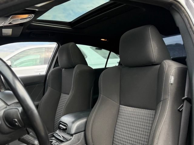 Used 2023 Dodge Charger GT w/ Technology Group RWD image 10