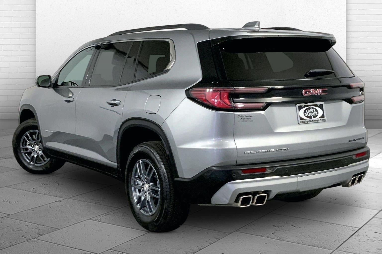 Used 2025 GMC Acadia Elevation AWD/4WD image 11