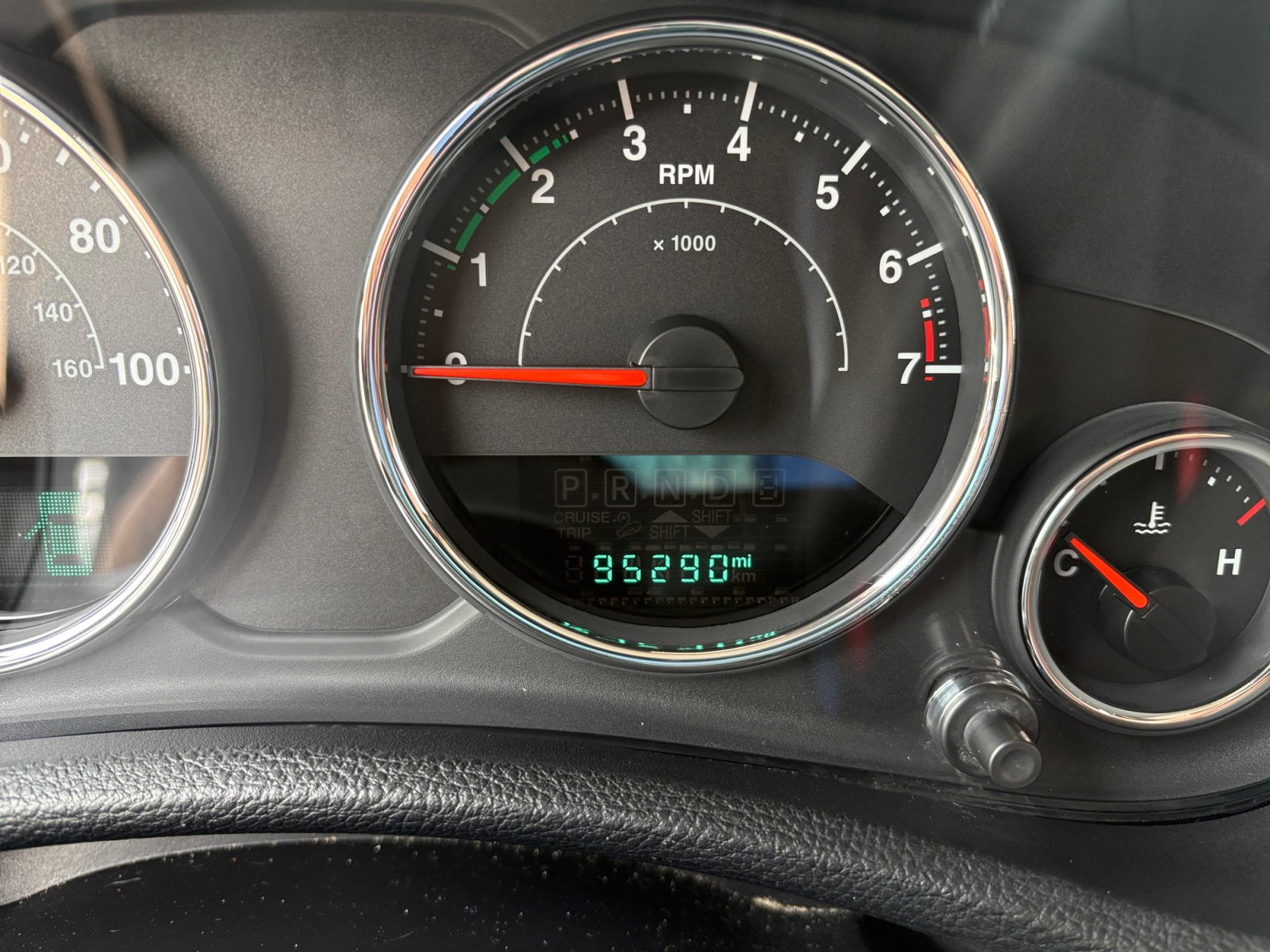 Used 2014 Jeep Wrangler Sport w/ Quick Order Package 24S AWD/4WD image 3
