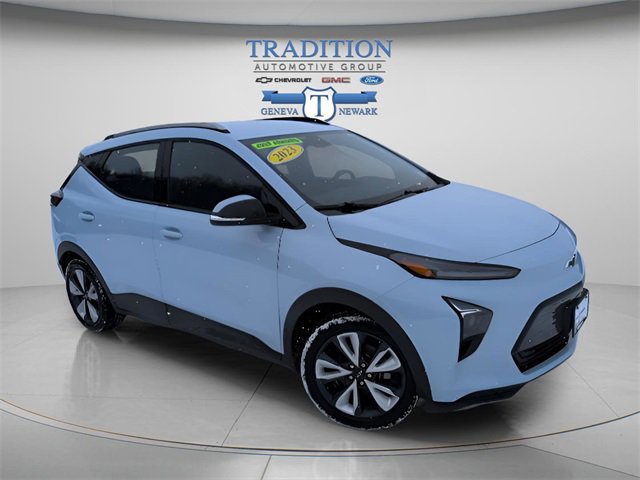 Used 2023 Chevrolet Bolt EUV LT w/ Convenience Package image 7