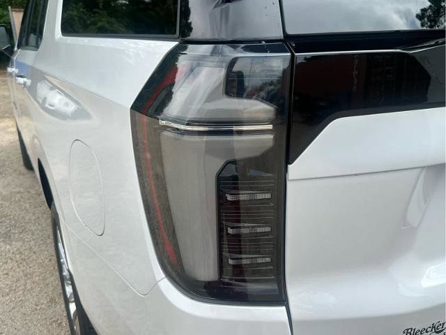 New 2025 Chevrolet Suburban Premier image 19