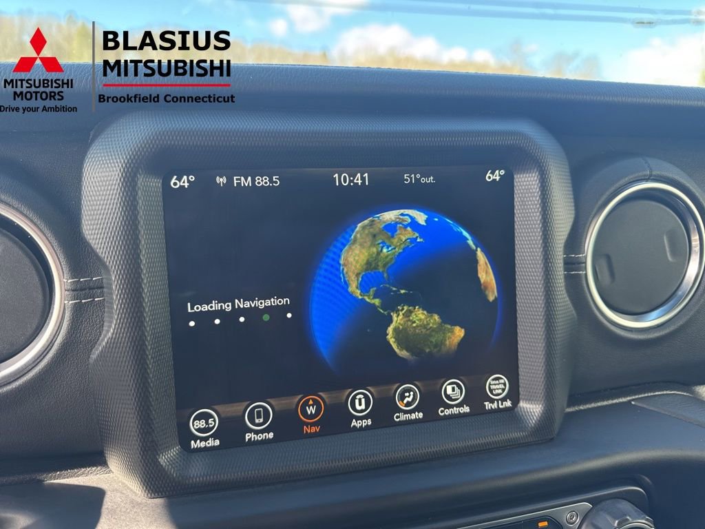 Used 2023 Jeep Wrangler Unlimited Sahara image 31