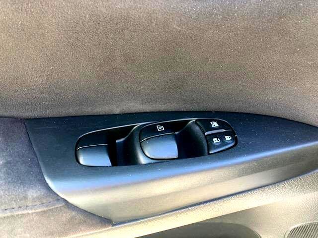 Used 2013 Nissan Sentra SR w/ Driver Pkg image 14