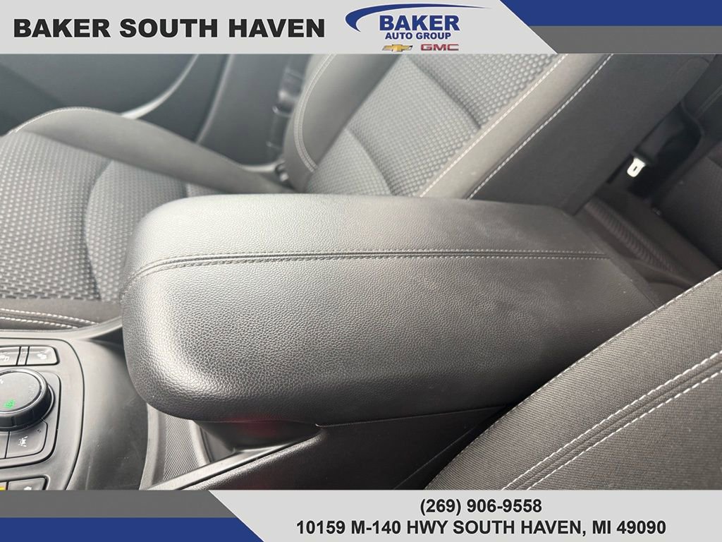 Used 2022 GMC Terrain SLE w/ Driver Convenience Package image 27