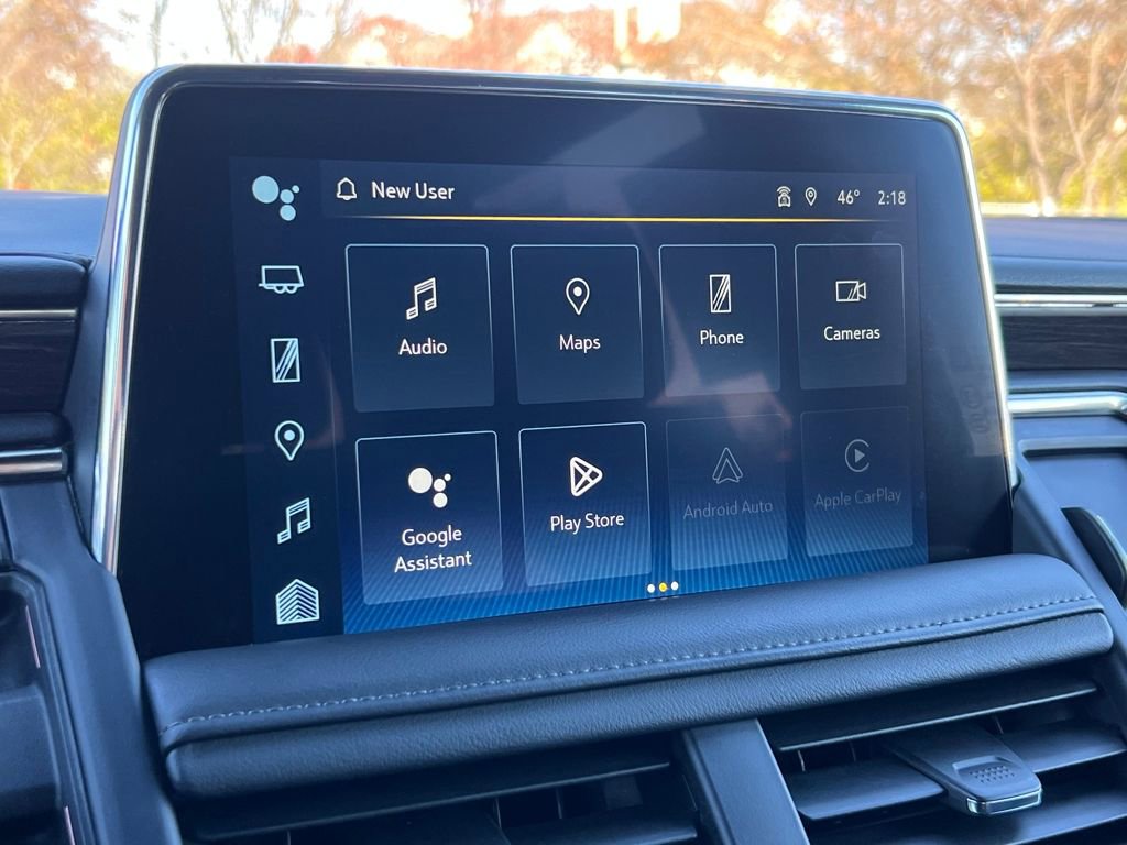 Used 2024 Chevrolet Suburban LT image 32