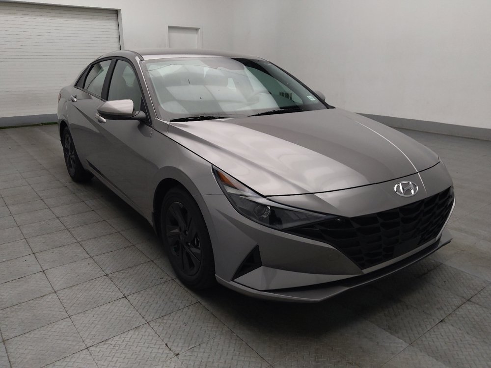 Used 2022 Hyundai Elantra SEL w/ Convenience Package FWD image 13