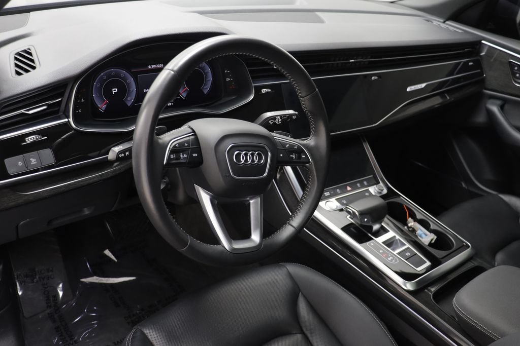 Used 2019 Audi Q8 Premium Plus w/ Premium Plus AWD/4WD image 6