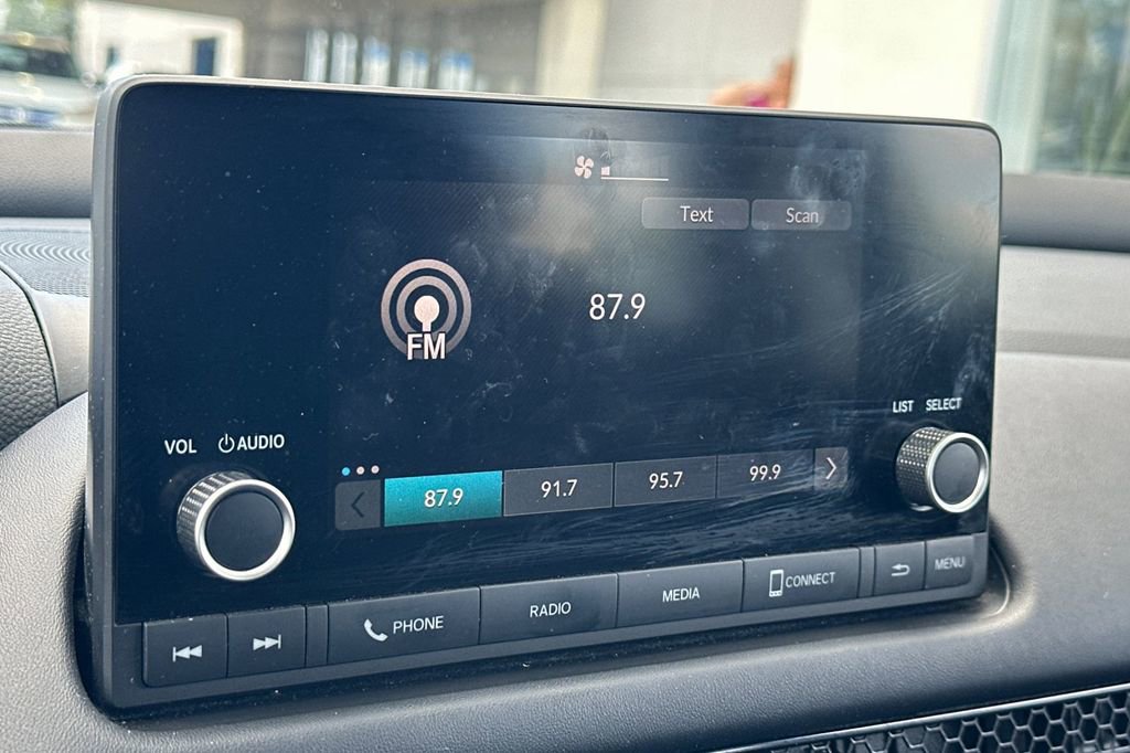 Certified 2023 Honda HR-V LX image 18