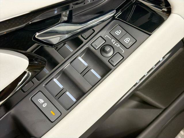 New 2026 Land Rover Range Rover Evoque Hoxton AWD/4WD image 19
