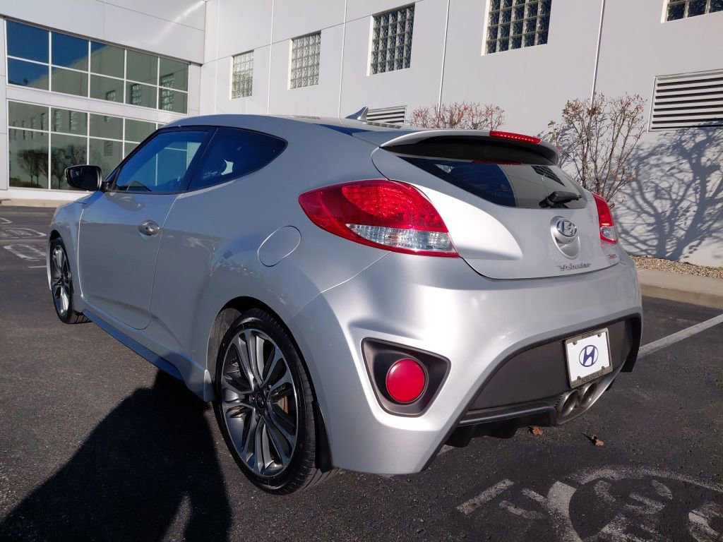 Used 2016 Hyundai Veloster Turbo image 6
