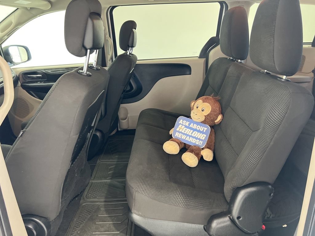 Used 2020 Dodge Grand Caravan SE w/ UConnect Hands-Free Group FWD image 19