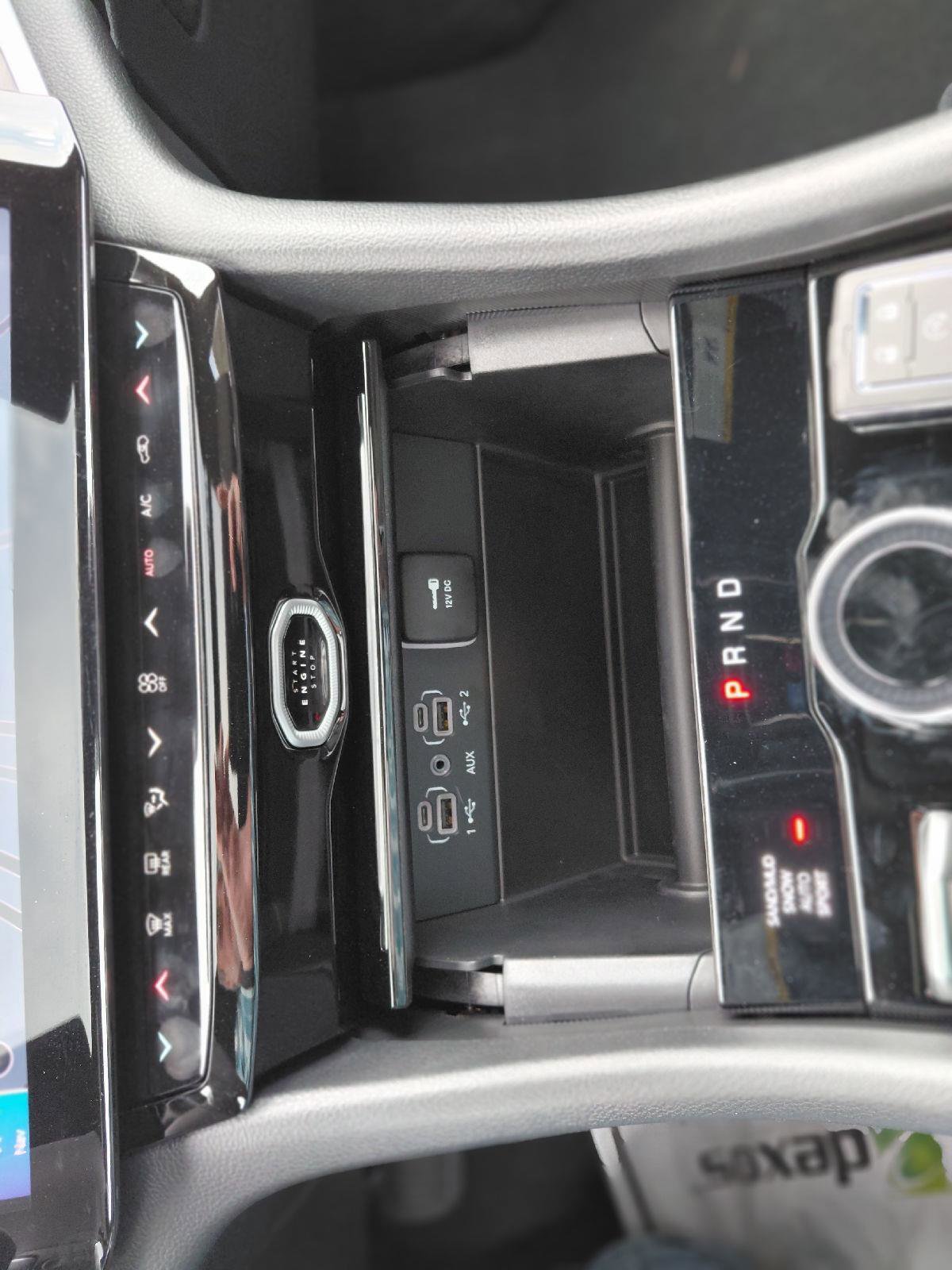 New 2026 Jeep Grand Cherokee Limited w/ Limited Altitude Package AWD/4WD image 27