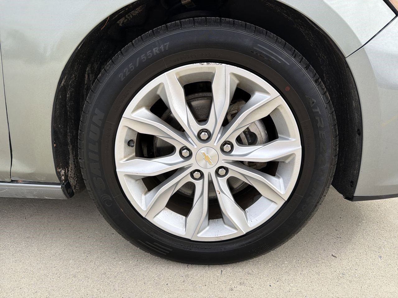 Used 2023 Chevrolet Malibu LT image 10
