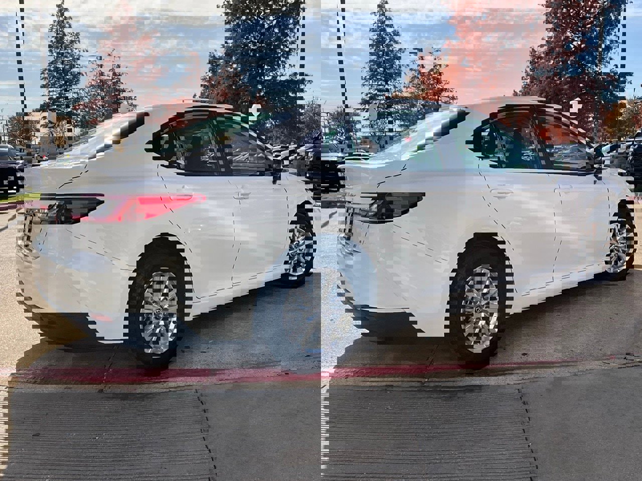 Used 2025 Toyota Camry LE image 6