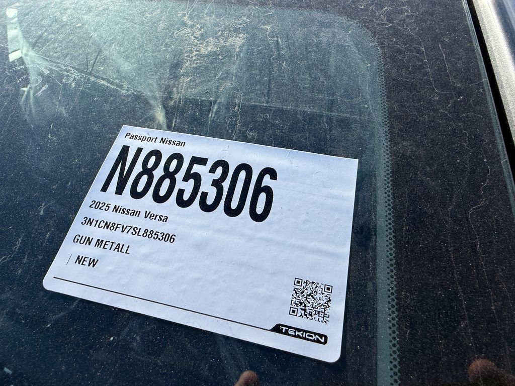 New 2025 Nissan Versa SR image 28