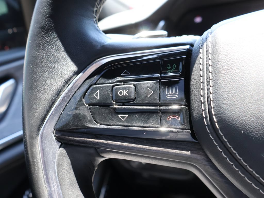 Used 2022 Jeep Grand Cherokee L Overland w/ Luxury Tech Group IV AWD/4WD image 28