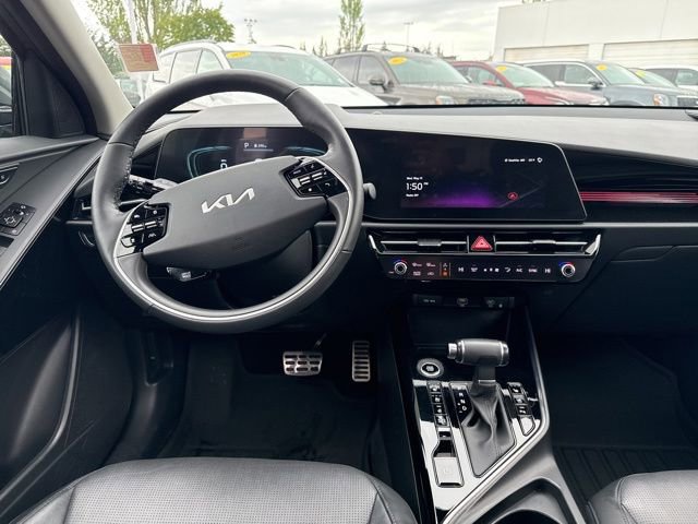 Certified 2023 Kia Niro SX Touring FWD image 14