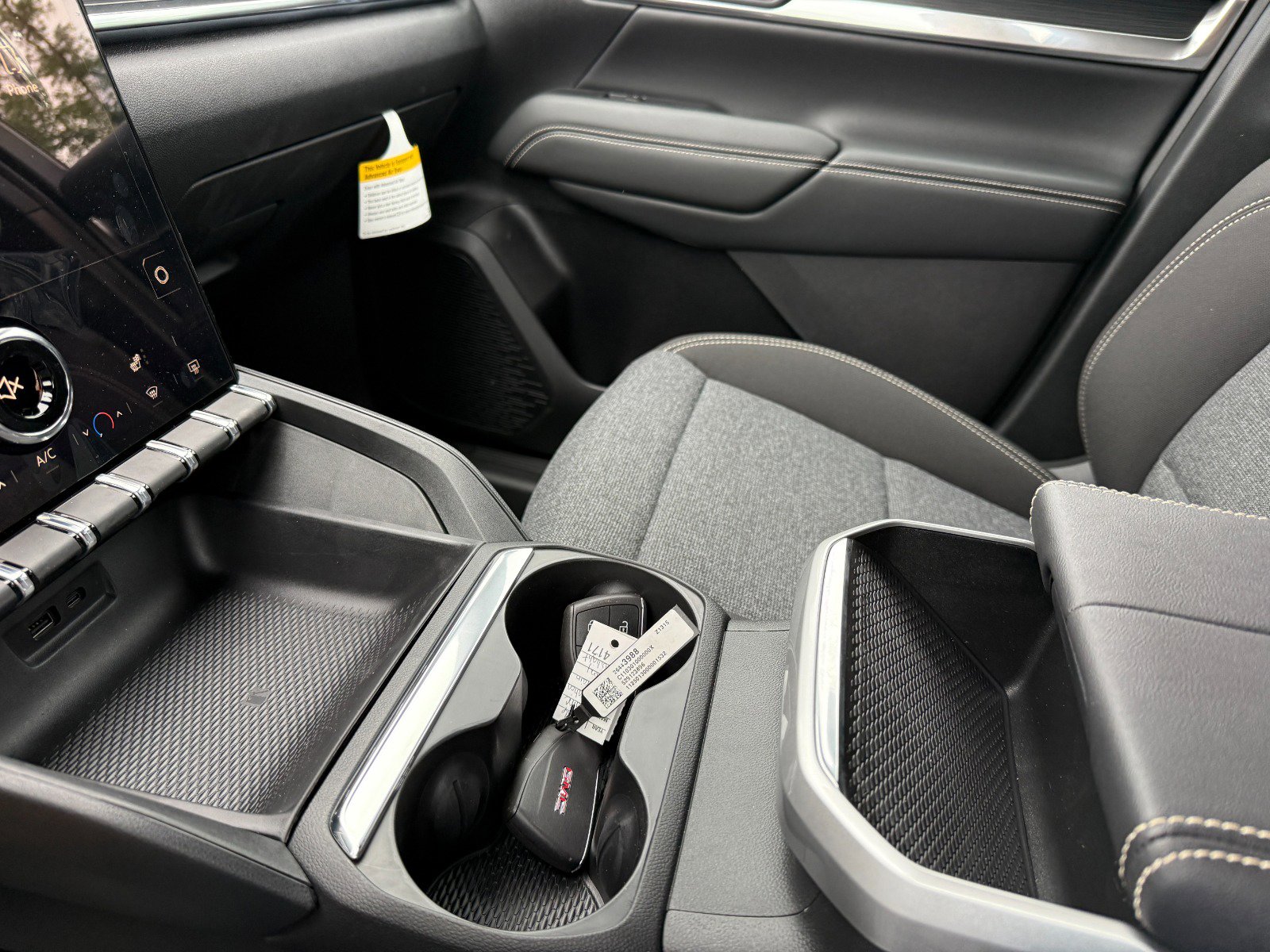 New 2026 GMC Terrain Elevation w/ LPO, Floor Liner Package image 29