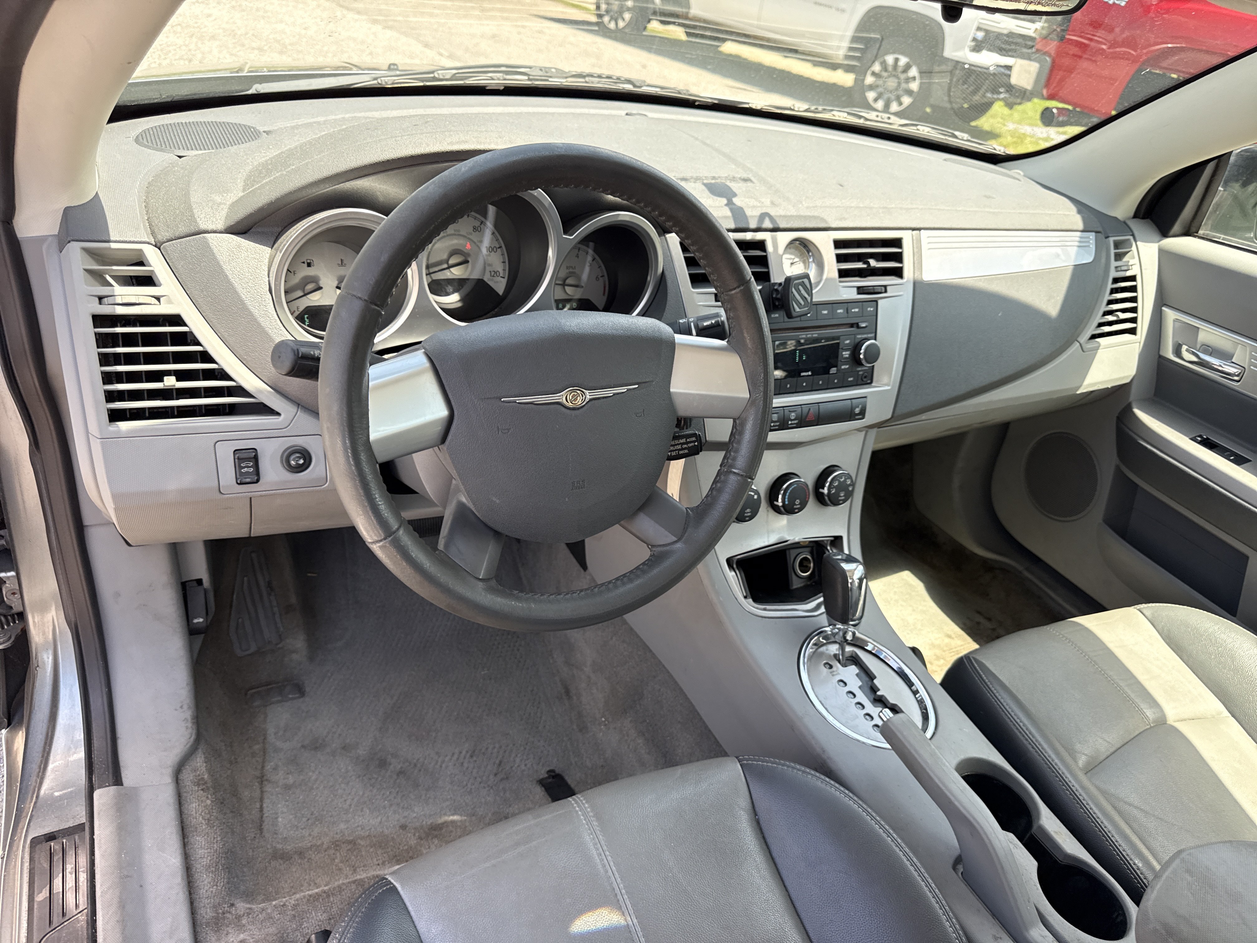 Used 2008 Chrysler Sebring Touring w/ Special Touring Group FWD image 11