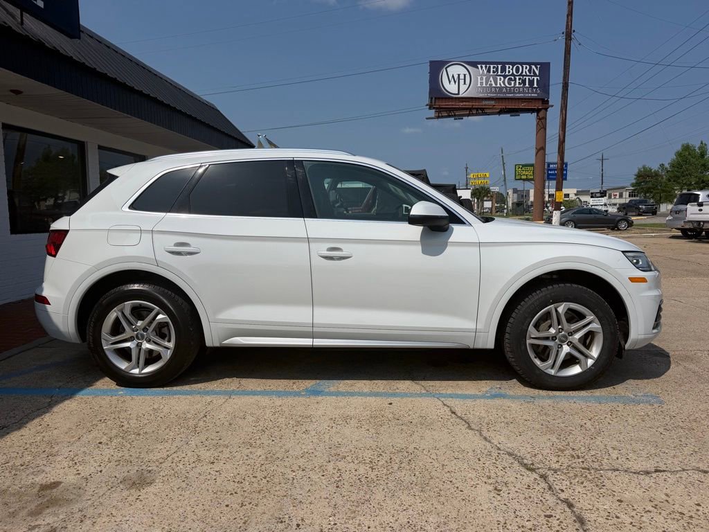 Used 2019 Audi Q5 2.0T Premium w/ Convenience Package AWD/4WD image 3