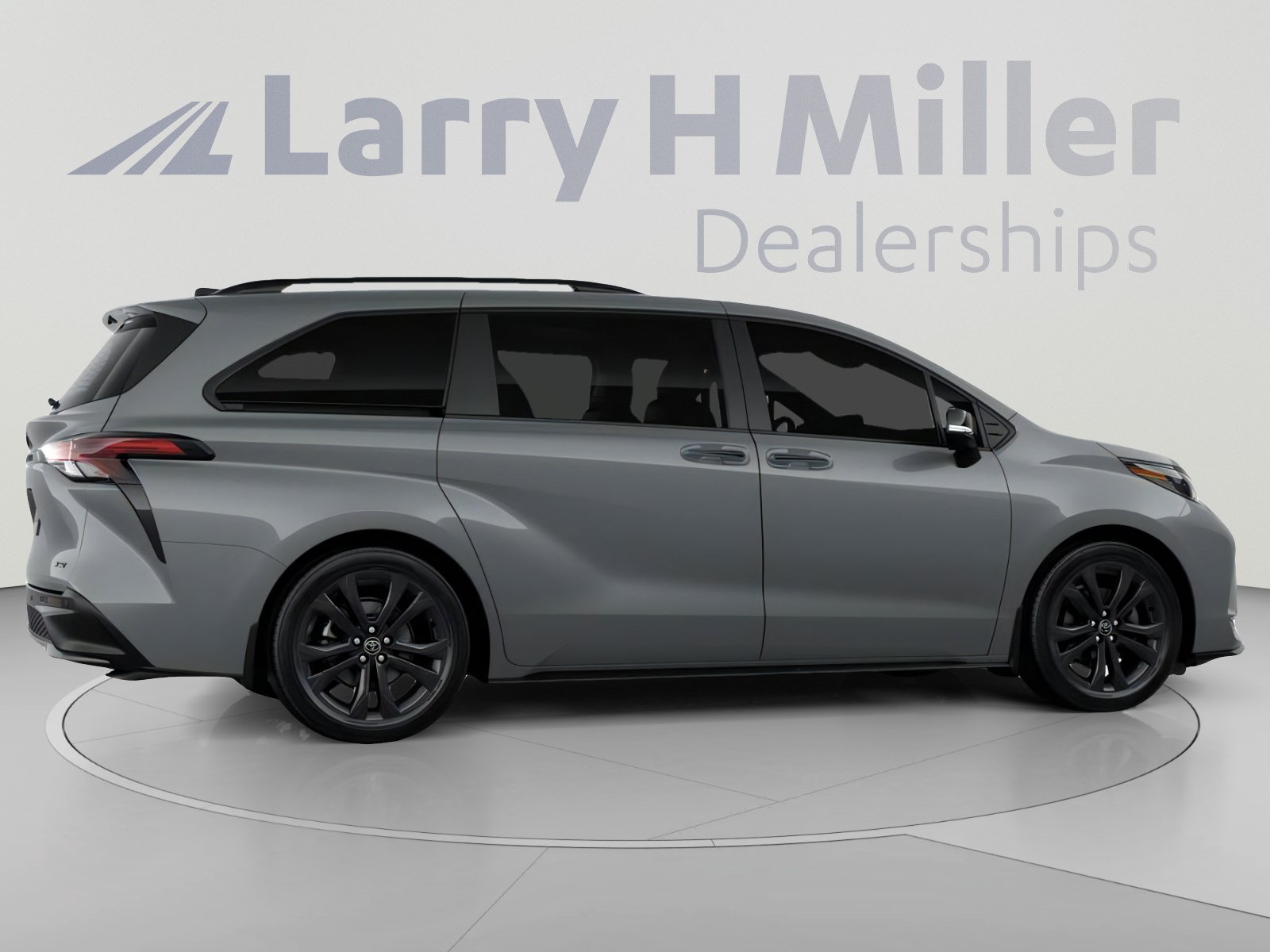 New 2026 Toyota Sienna XSE FWD image 11