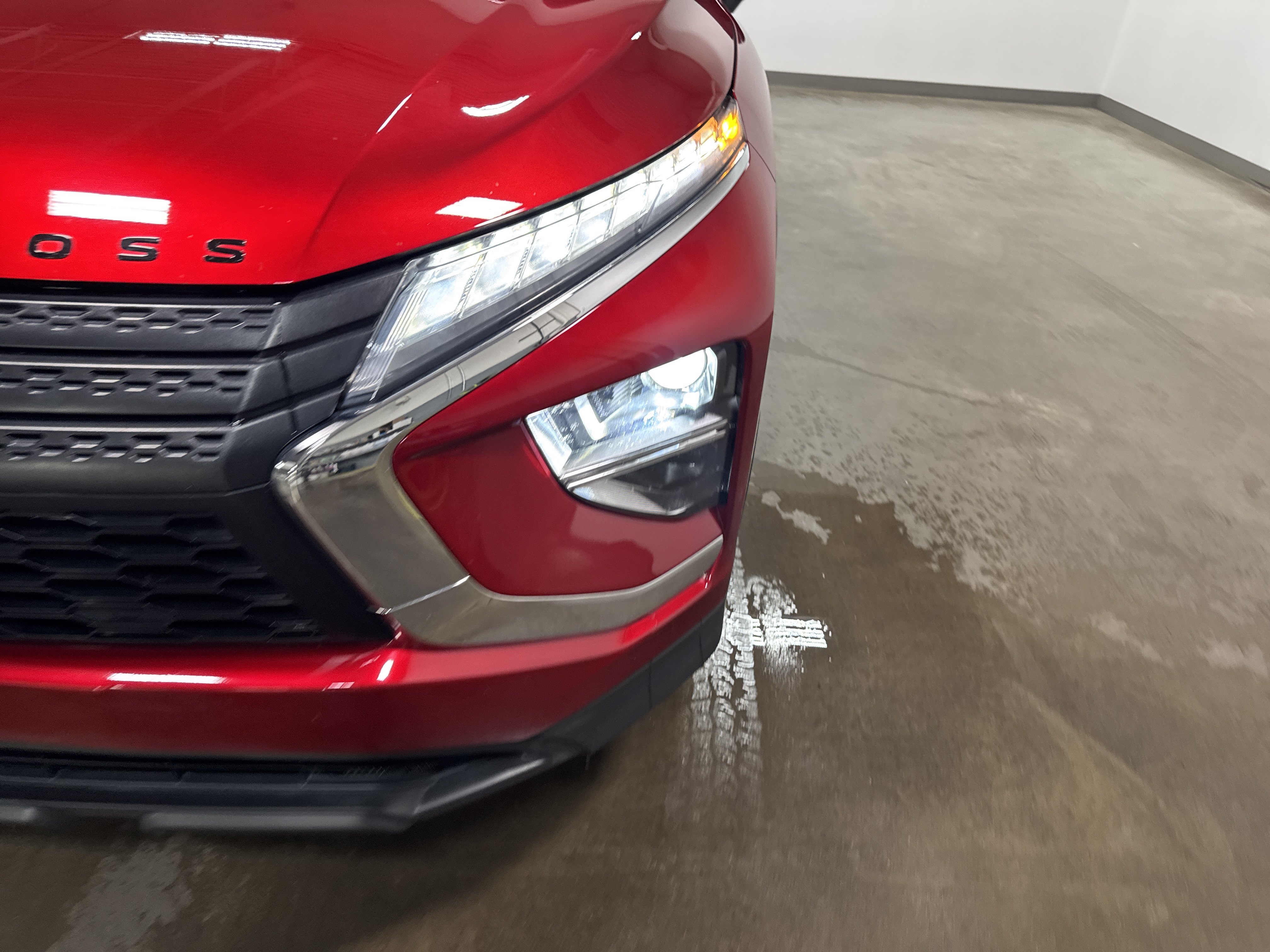 Used 2022 Mitsubishi Eclipse Cross LE AWD/4WD image 9