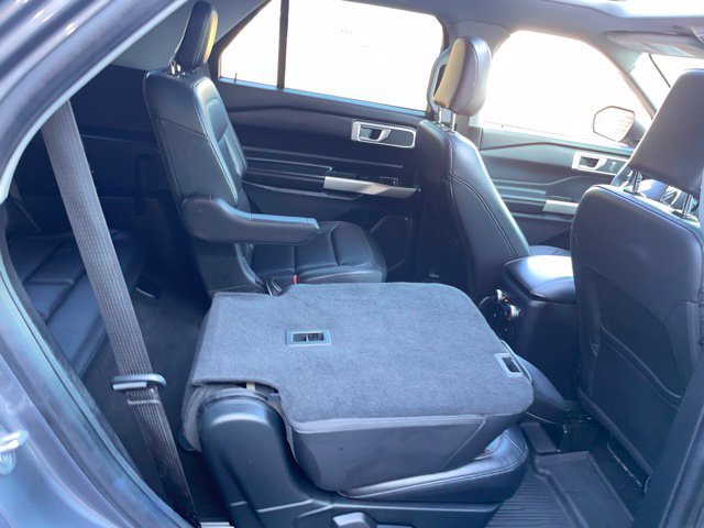 Used 2021 Ford Explorer XLT w/ Equipment Group 202A AWD/4WD image 63