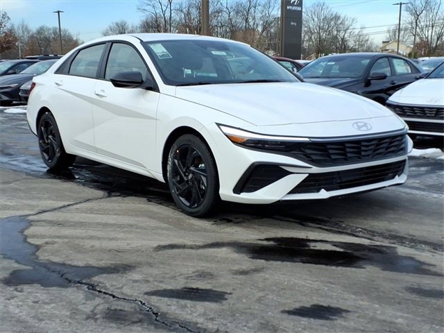 New 2026 Hyundai Elantra Sport image 3