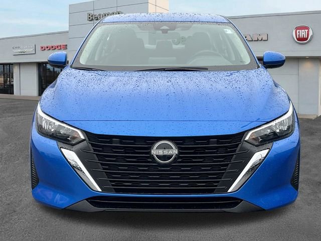 Used 2024 Nissan Sentra SV FWD image 2