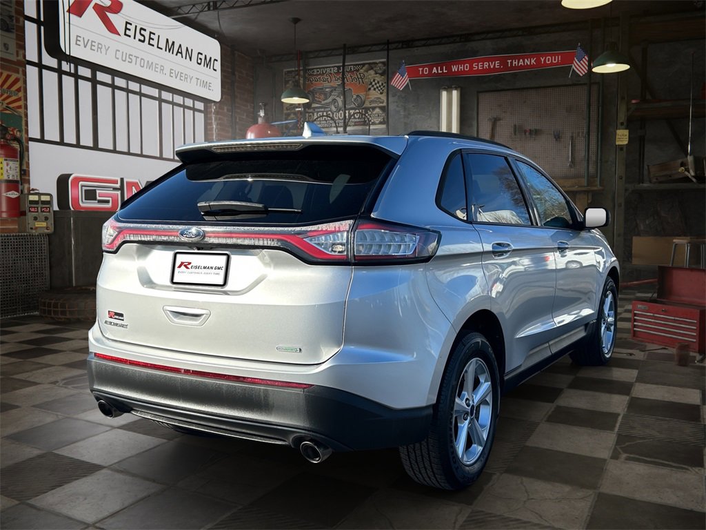 Used 2016 Ford Edge SE image 3