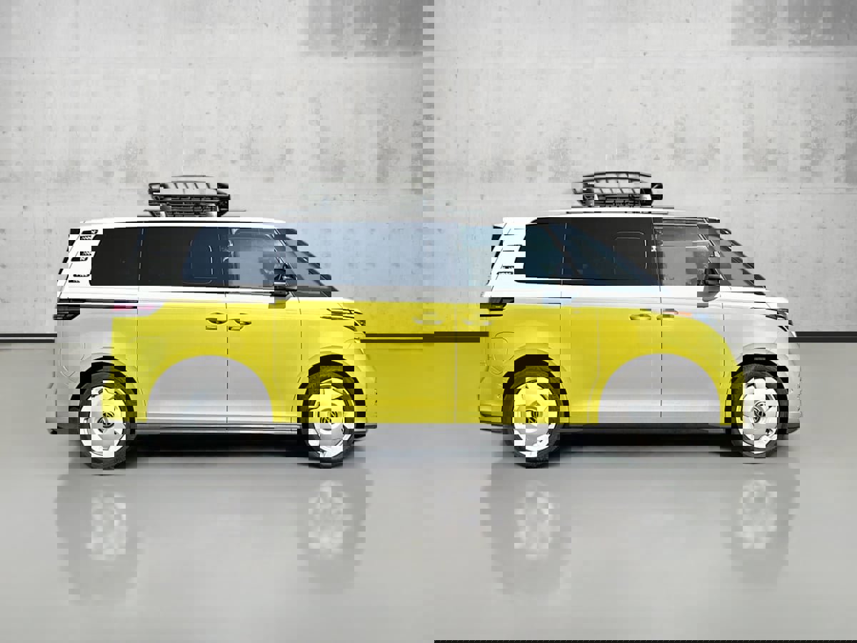 Used 2025 Volkswagen ID. Buzz 1st Edition image 8
