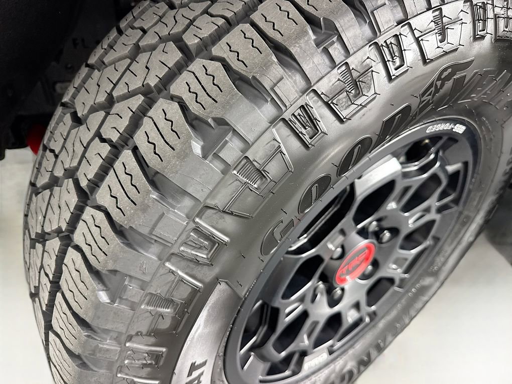 Used 2025 Toyota Sequoia TRD Pro AWD/4WD image 15